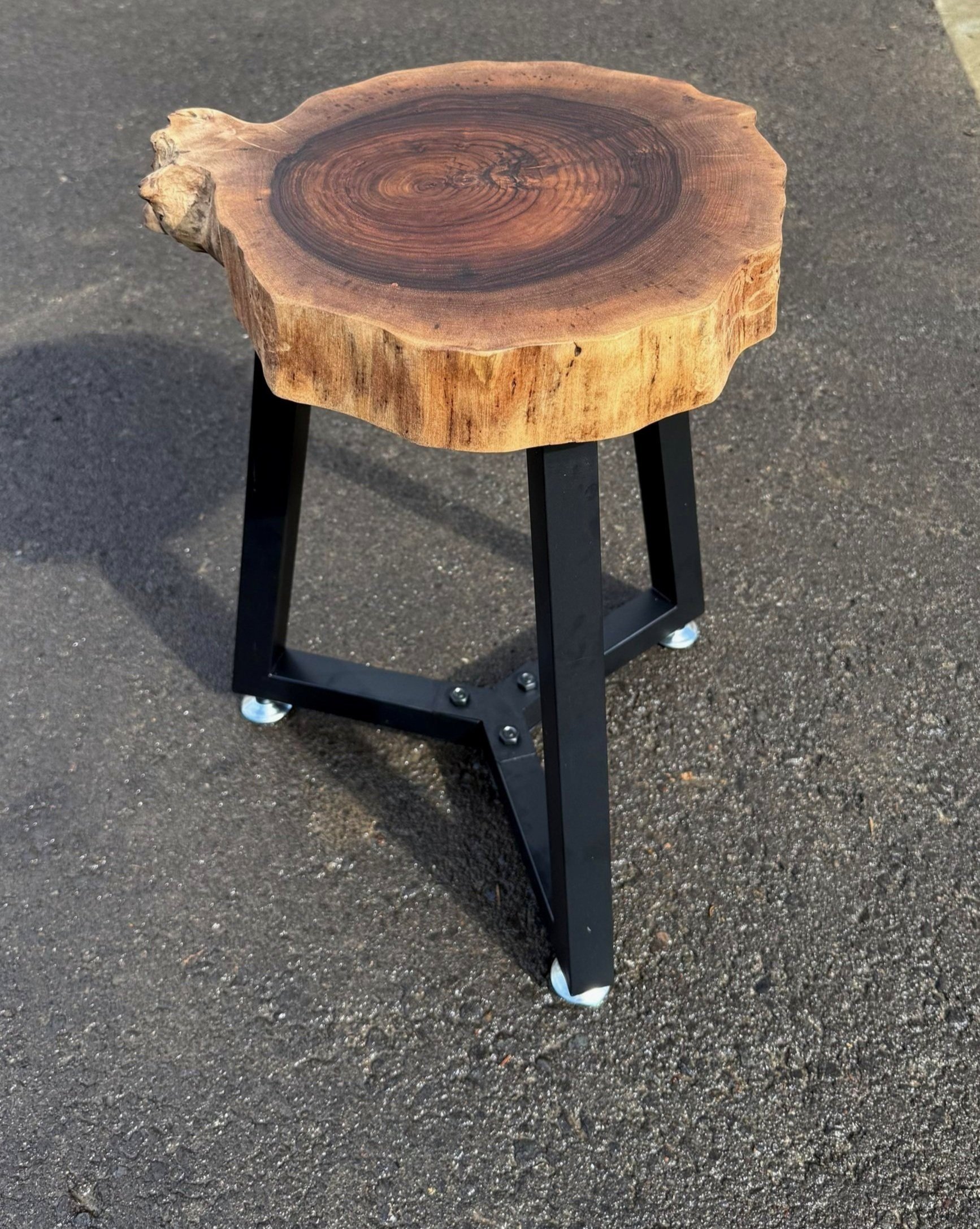 Claro Cookie Stool